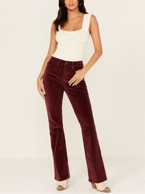 NWT LEVI'S WOMEN'S HIGH RISE 725 CORDUROY BOOTCUT STRETCH JEANS Color: Wine